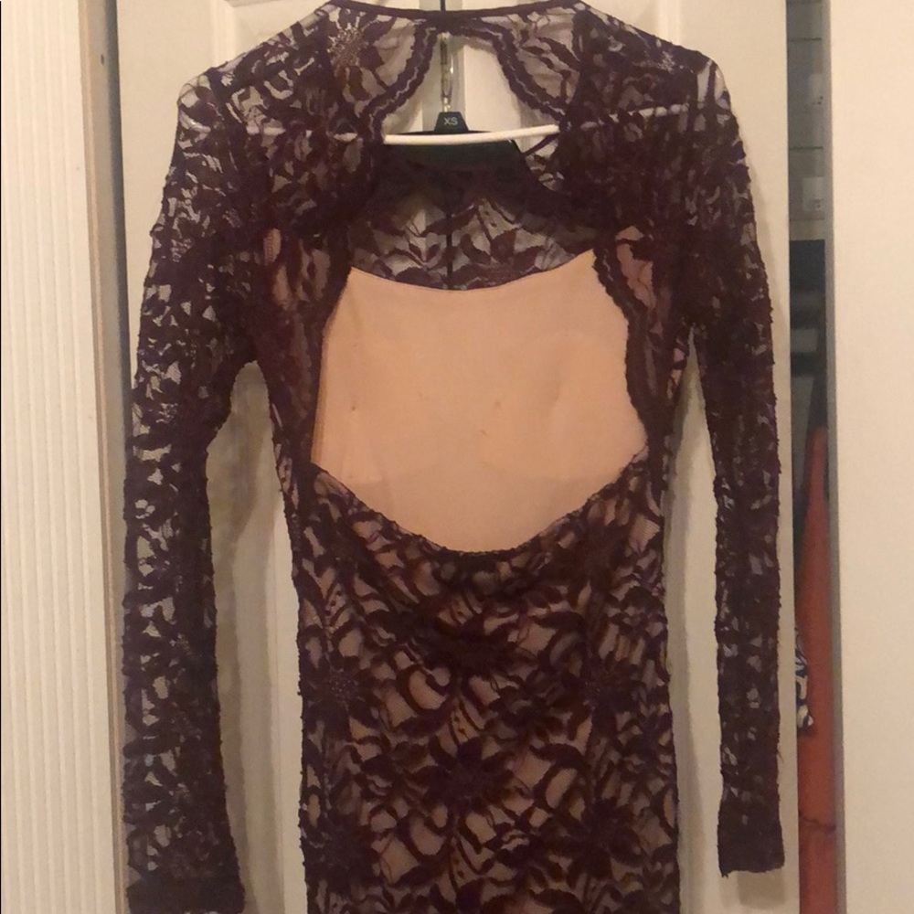 Windsor Ls Lace Gown With Open Back And Side Slit - image 5